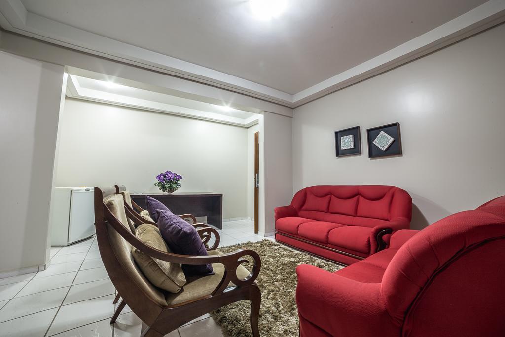 Piloes Palace Hotel Mineiros 外观 照片