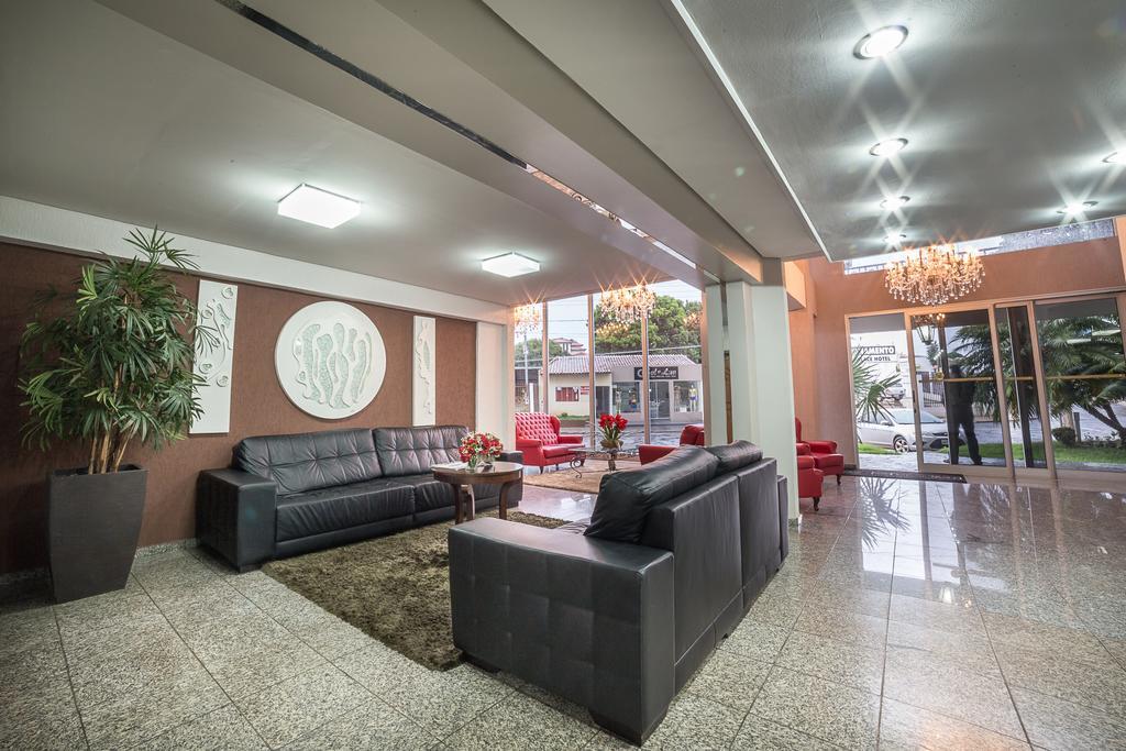Piloes Palace Hotel Mineiros 外观 照片