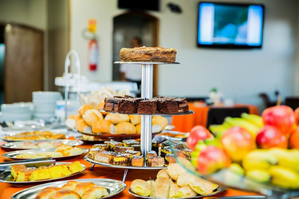Piloes Palace Hotel Mineiros 外观 照片