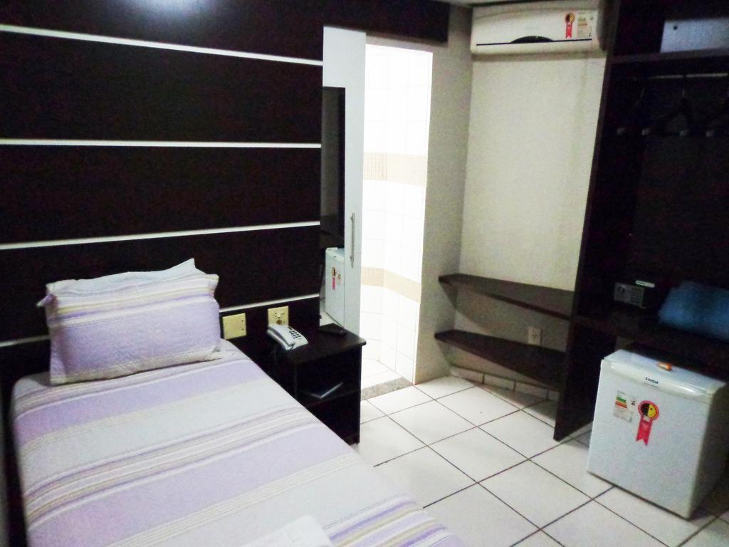 Piloes Palace Hotel Mineiros 外观 照片