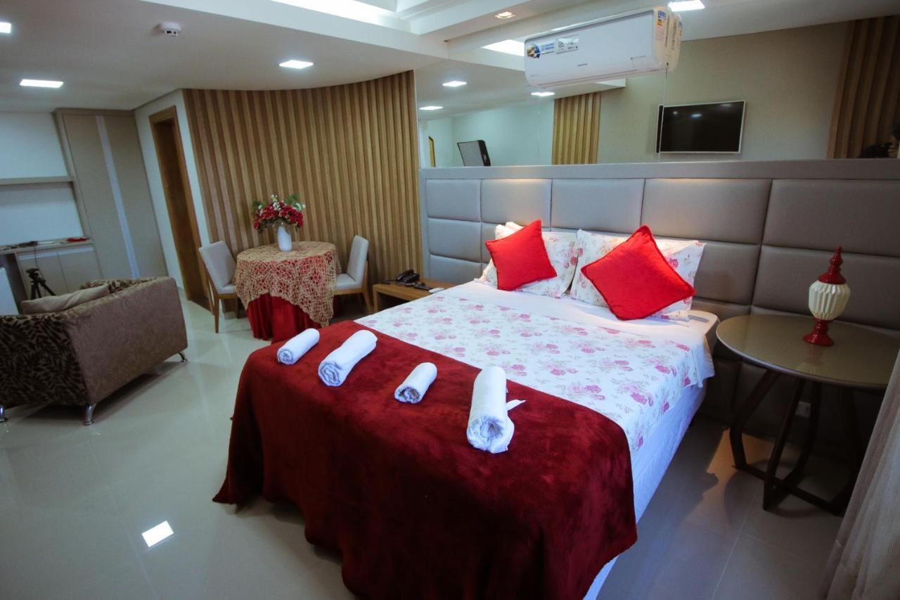 Piloes Palace Hotel Mineiros 外观 照片